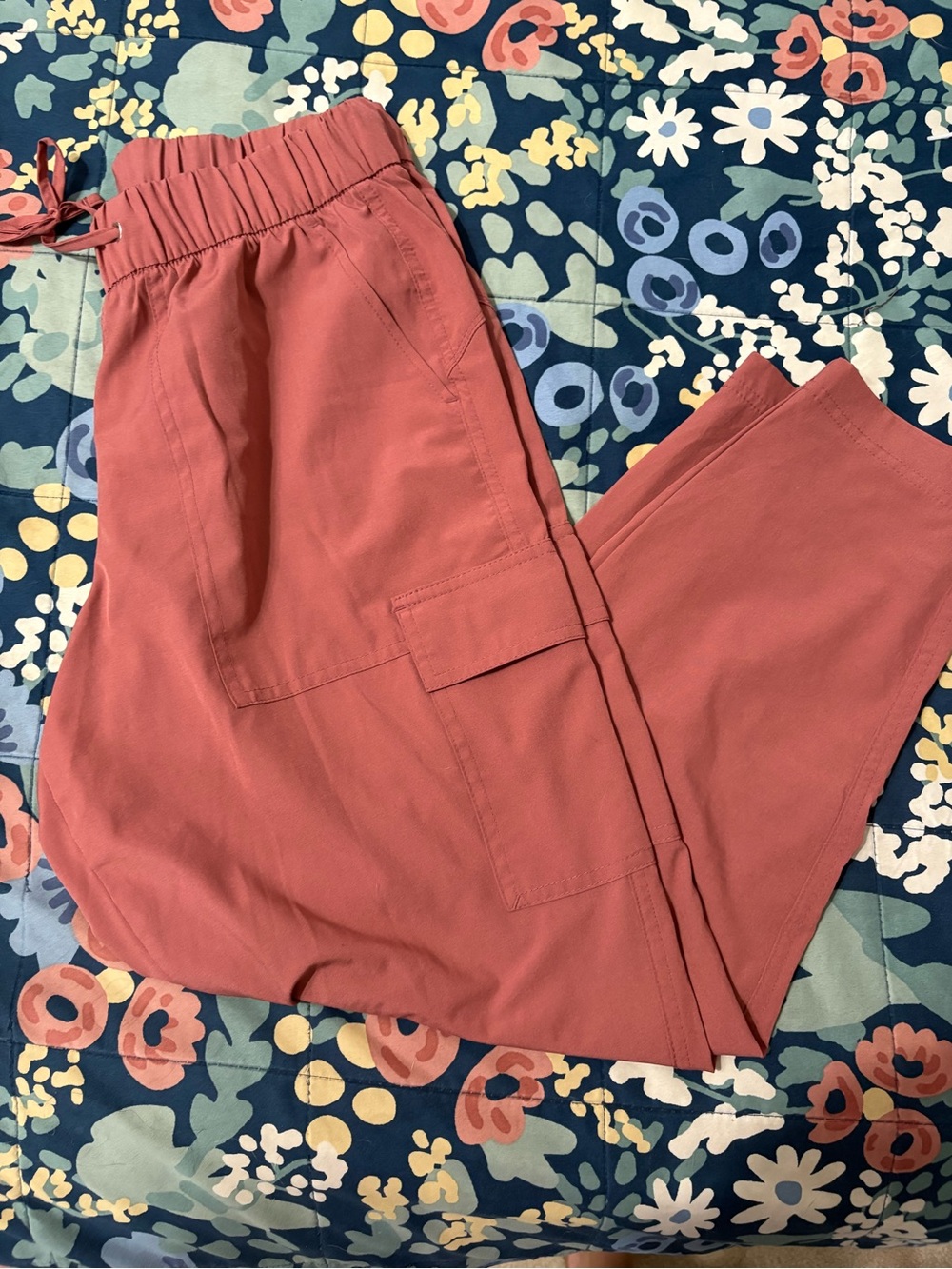 Old Navy Dusty Rose Cargo Joggers